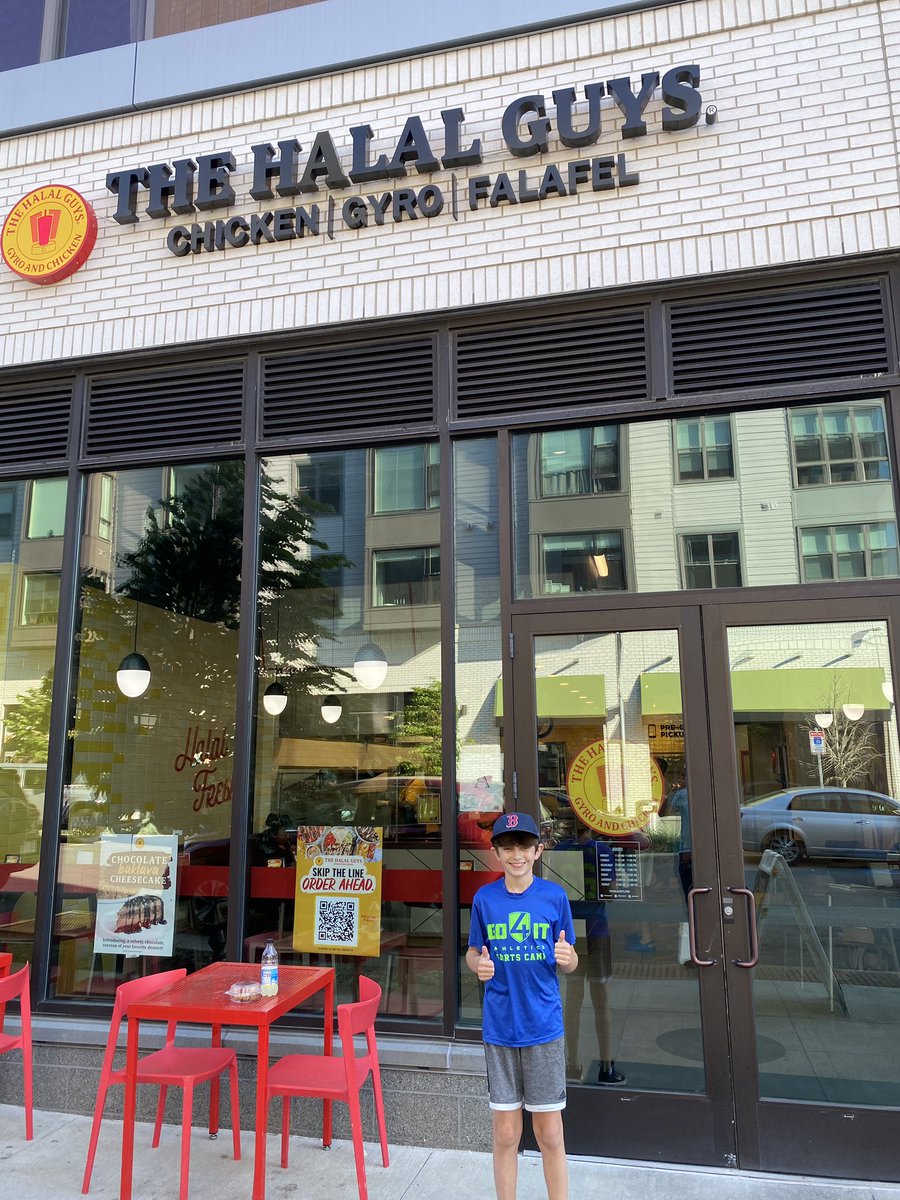 discgolfhere's tweet image. Saw a @HalalGuys and had to eat there to support the @DiscGolfProTour. It was amazing!