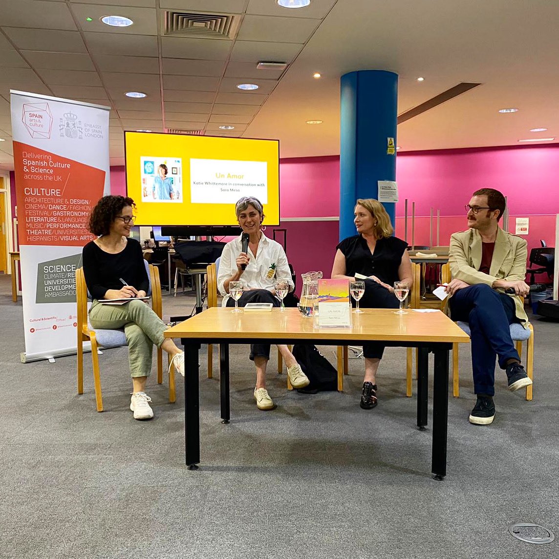 Romancero Books tweet media