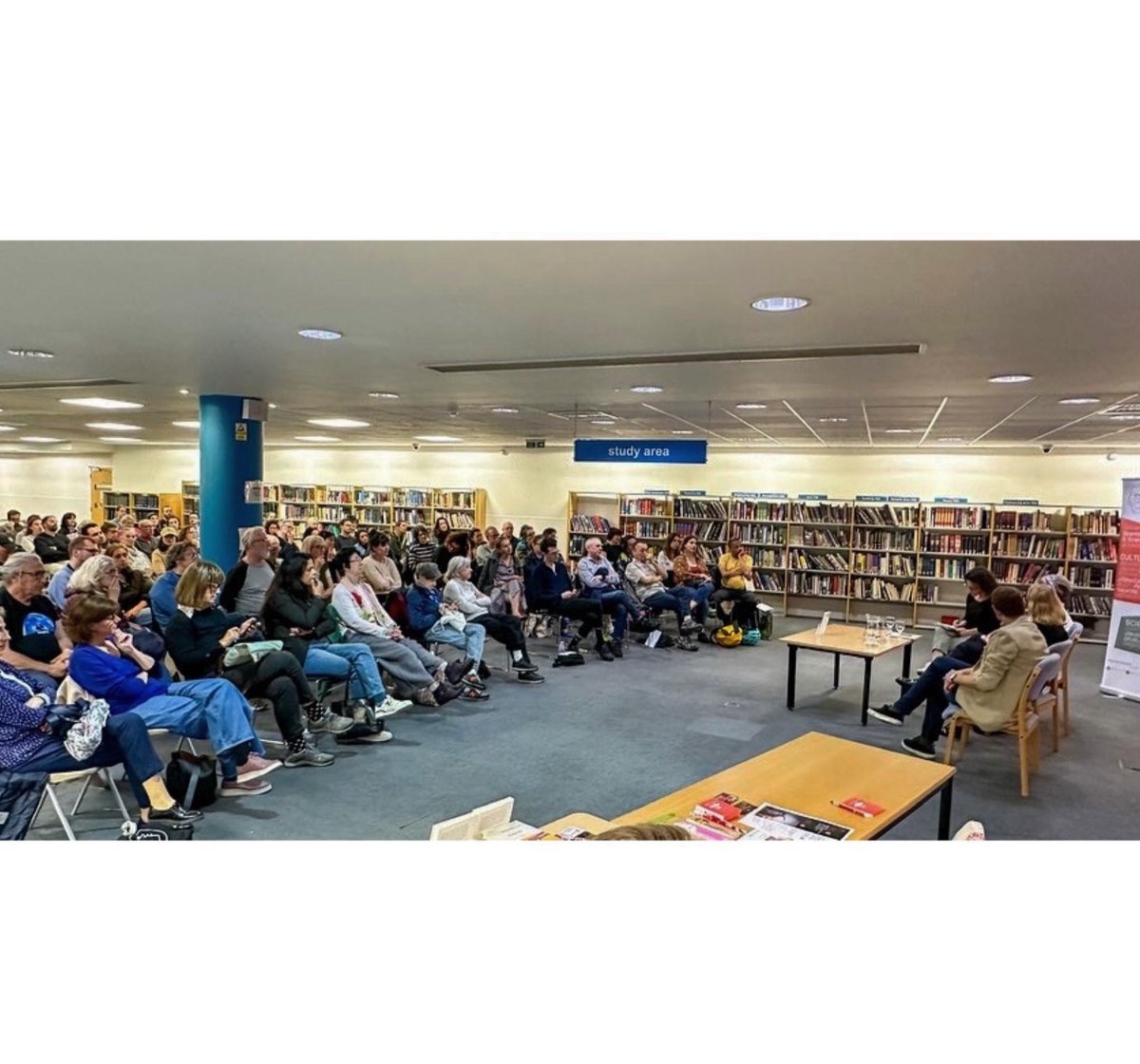 Romancero Books tweet media