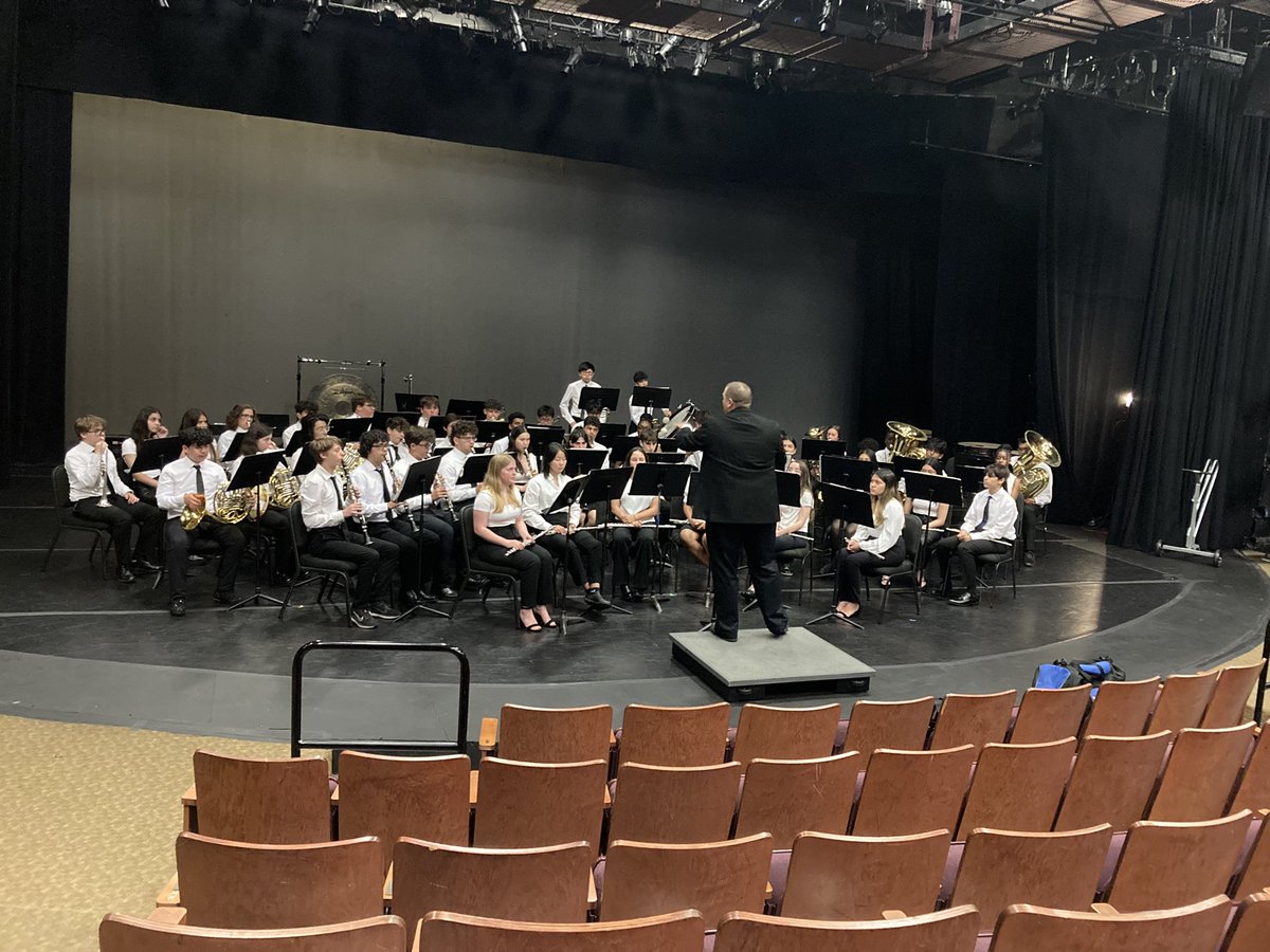 andrewfundhwps's tweet photo. Congratulations to the 5th grade OES/HES orchestra and the HS Concert Band on their GOLD level NYSSMA evaluations https://t.co/ypj6mfatgJ