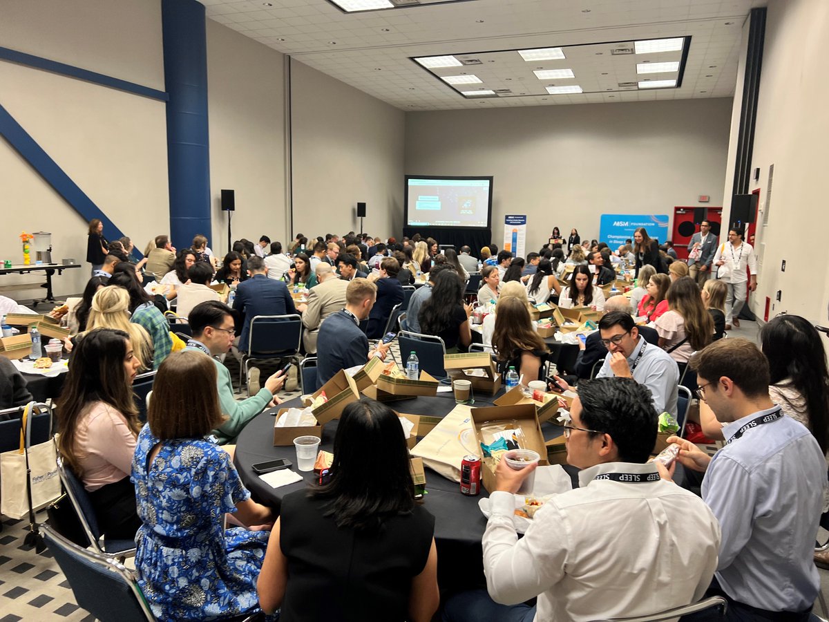 Participants gave it their all at the SMFDC and Early Physician Assembly Sleep Medicine Trivia Game earlier today!