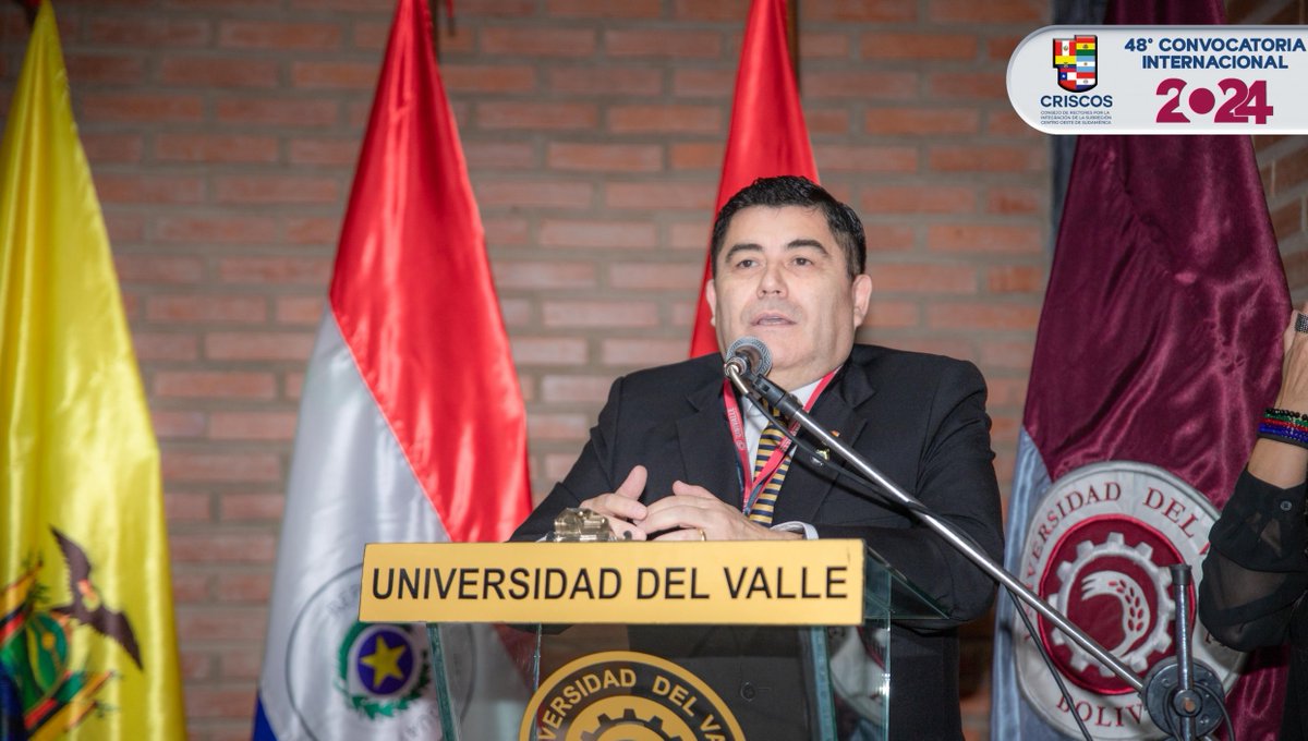 RectorUNAP's tweet photo. COOPERACIÓN INTERNACIONAL | Como Universidad Arturo Prat y como presidencia de CRISCOS, fortalecimos vínculos con universidades en Bolivia 🇧🇴🇨🇱 

Más información e imágenes aquí:
👇
https://t.co/57CuYS0MzV

#UNAP #Iquique #Tarapacá #Criscos #Chile #Bolivia https://t.co/JwqCF85b7w