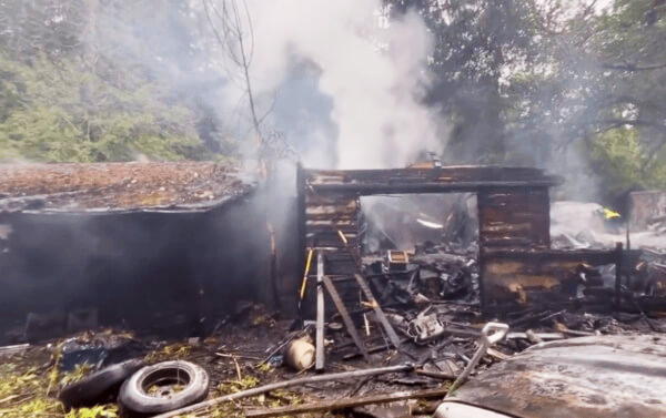 MyEverettNews's tweet image. Windstorm Bringing Down Trees and Power Lines: myeverettnews.com/2024/06/03/win… #windstorm #snohomishcounty #powerlines