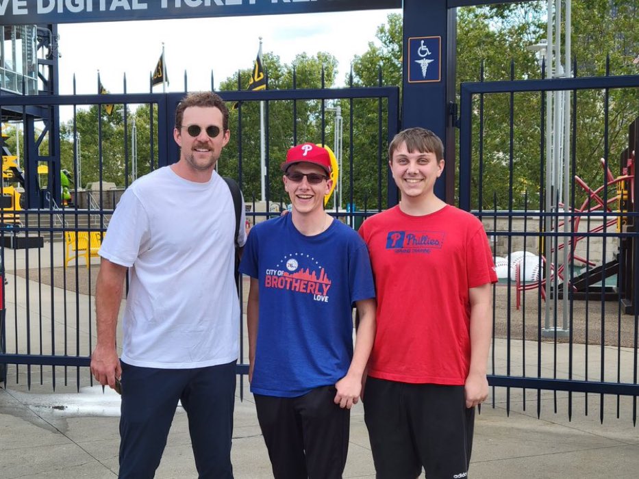 PattyRa419's tweet photo. @JohnKruk you did a cameo for us back in February for my son who finished six months of chemotherapy. This was a week before he was diagnosed in Pittsburgh last July. Andrew is on the right. Finally at the Bank and can’t wait to see Rhys. @jaymehoskins https://t.co/MoNuFqg3Pf