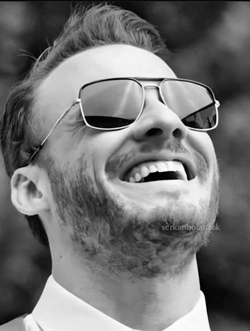 Buon compleanno #Carotinodelmiocuore 🥕Che la vita ti sorrida sempre ❤️#HappyBirthdayKeremBürsin