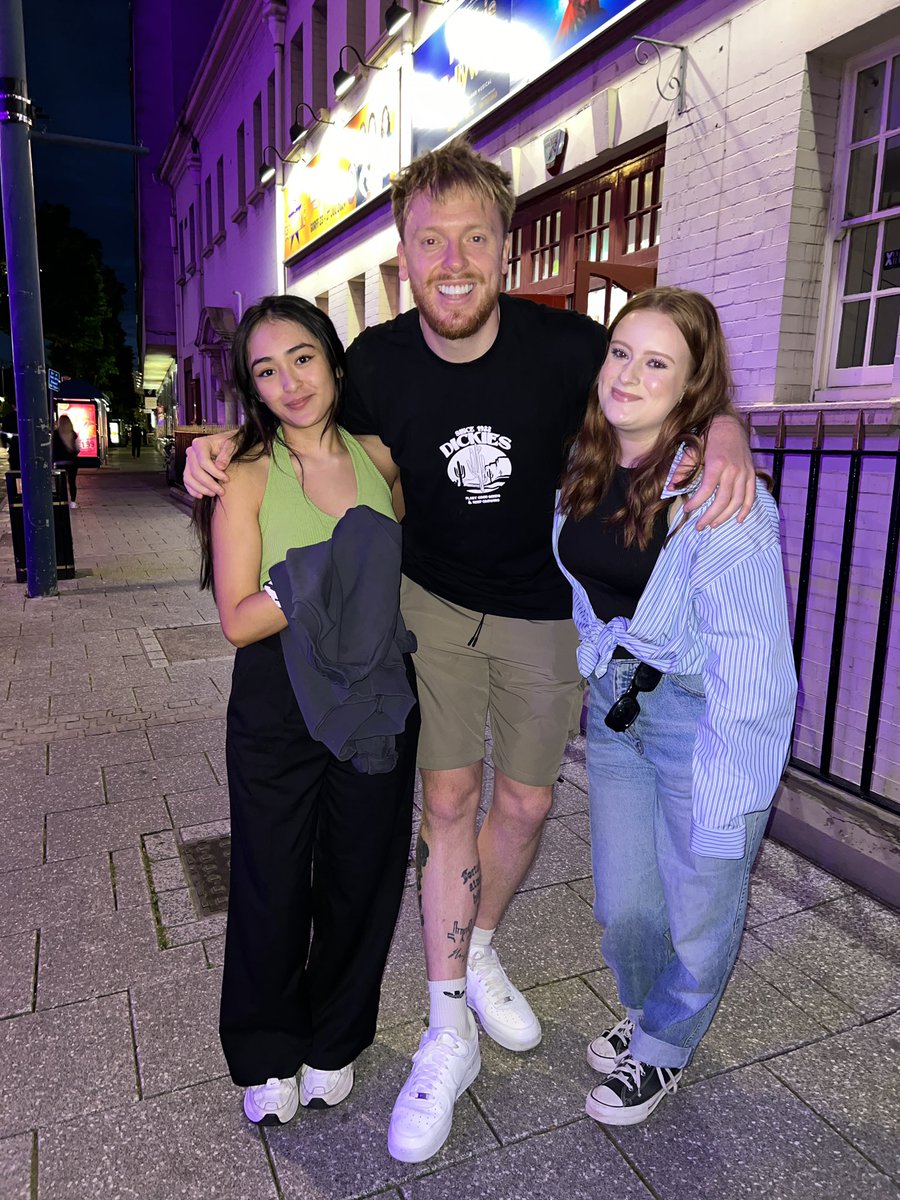 ella_harper18's tweet photo. Honestly the nicest and kindest people ever. Always a pleasure 💛 https://t.co/00rCMduxiK