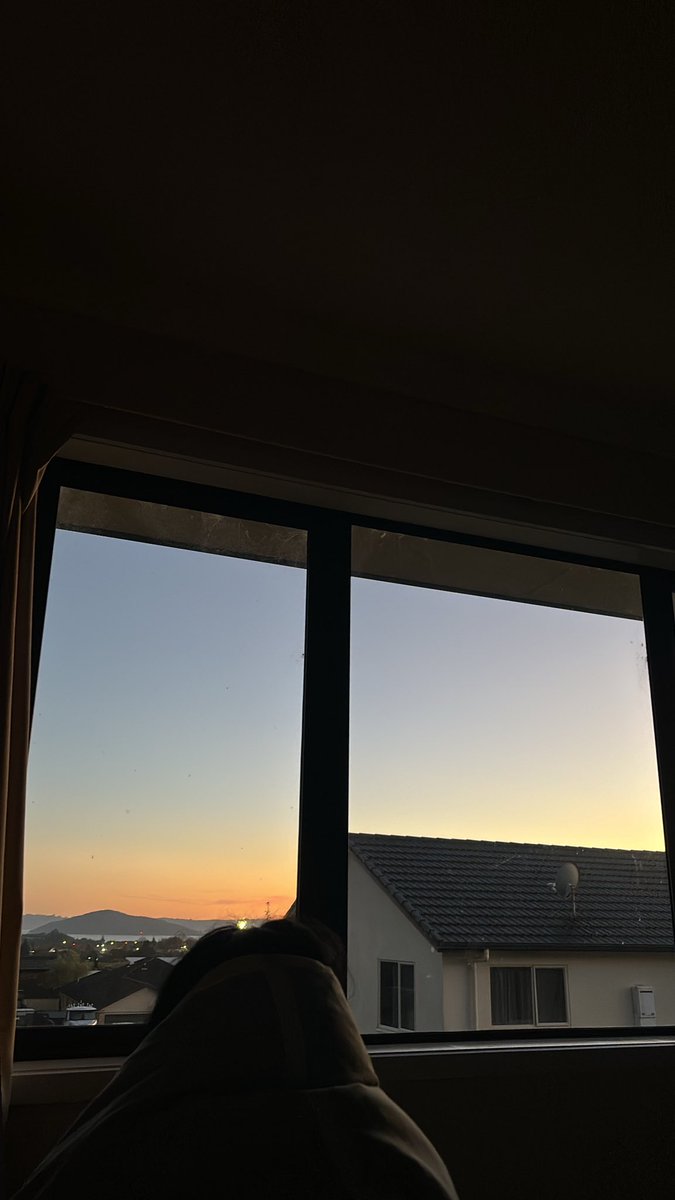 sevenfivexo's tweet photo. fk u rotorua u smell like shit https://t.co/CA3FdjX7rJ
