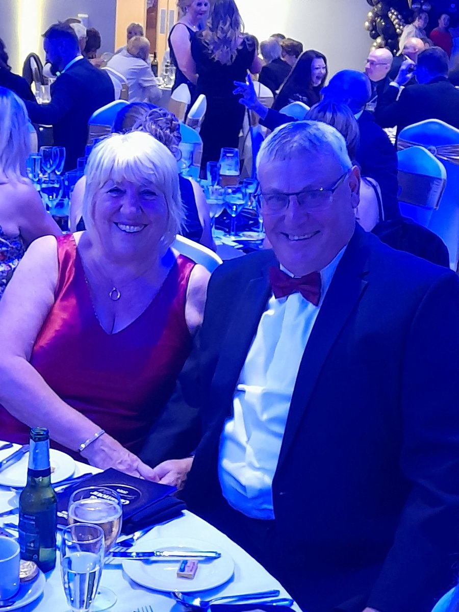 We enjoyed a fantastic evening at the <a href="/DreamsDaffodils/">Daffodils Dreams</a> Summer Ball at DW Stadium 💛 🎉🥂 thank you to Maureen and all the volunteers! <a href="/clivemorgan1959/">Clive Morgan</a> <a href="/HON24885/">Cllr Helen O'Neill</a>