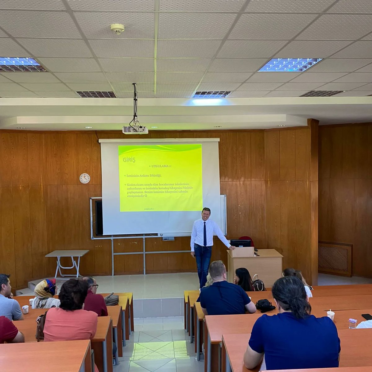 ryirci's tweet photo. Fakültemizde bugün tıp fakültesi'nde görevli hocalarımızı ağırladık. Olumlu sınıf iklimi oluşturma üzerine verimli ve keyifli bir eğitim semineri gerçekleştirdik. Etkinliğin organizasyonunda emeği geçen herkese teşekkürler. #ksu, #ksuegitim #sinifyonetimi https://t.co/pZ684KHABm
