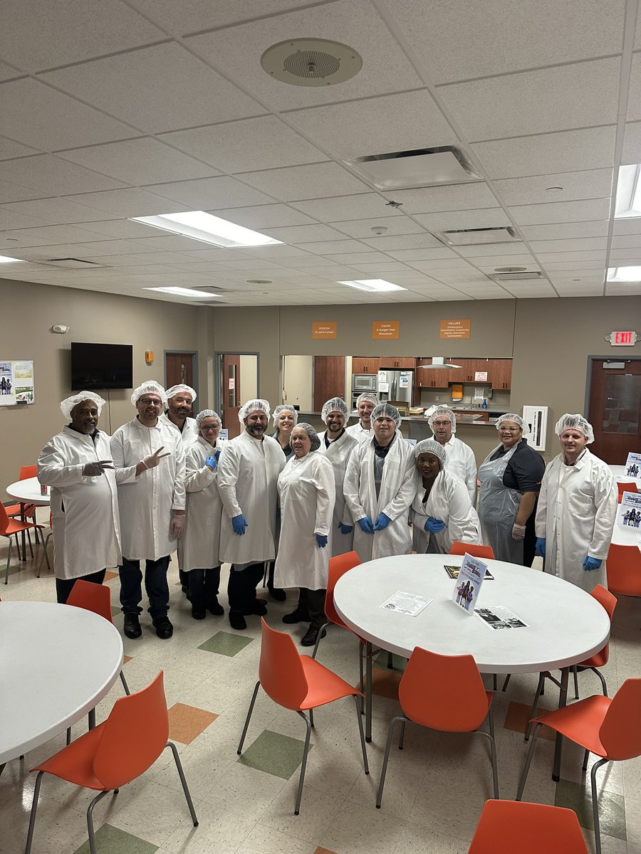 A fantastic FOH Brand Standards walk in Appleton, followed by some Community Wellbeing packing frozen foods to help fight hunger in America! This team was on it all day and the laughs kept on coming until the end! #chilislove <a href="/NicholasBPaxton/">Nicholas Paxton</a> <a href="/LynAj4/">Lyn Jones</a>