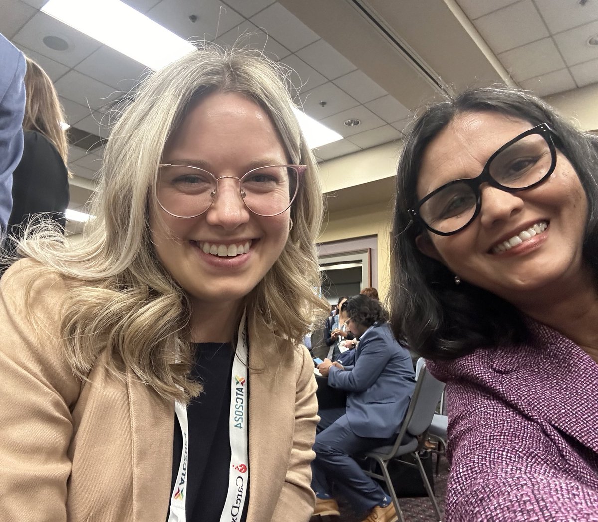 EricaLoonDO's tweet image. Very grateful to @AST_LICOP 2024 mentorship program for connecting me with the brilliant Dr. Pratima Sharma!!
So nice to officially meet you in person and hear your fantastic presentation on liver-kidney transplantation @pummy92 ⭐️
#ATC2024Philly