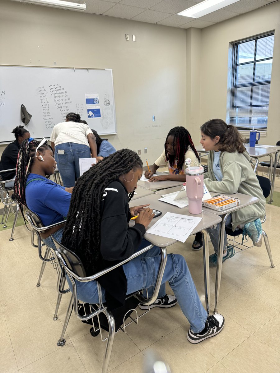 jagsyearbook's tweet image. SUMMER LEARNING ☀️📚
During summer learning, it’s always refreshing to see students engaging in small group competitions to review equations and polynomials.
#MathTeamWork