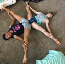 felipe (@botttomlesspit) on Twitter photo 