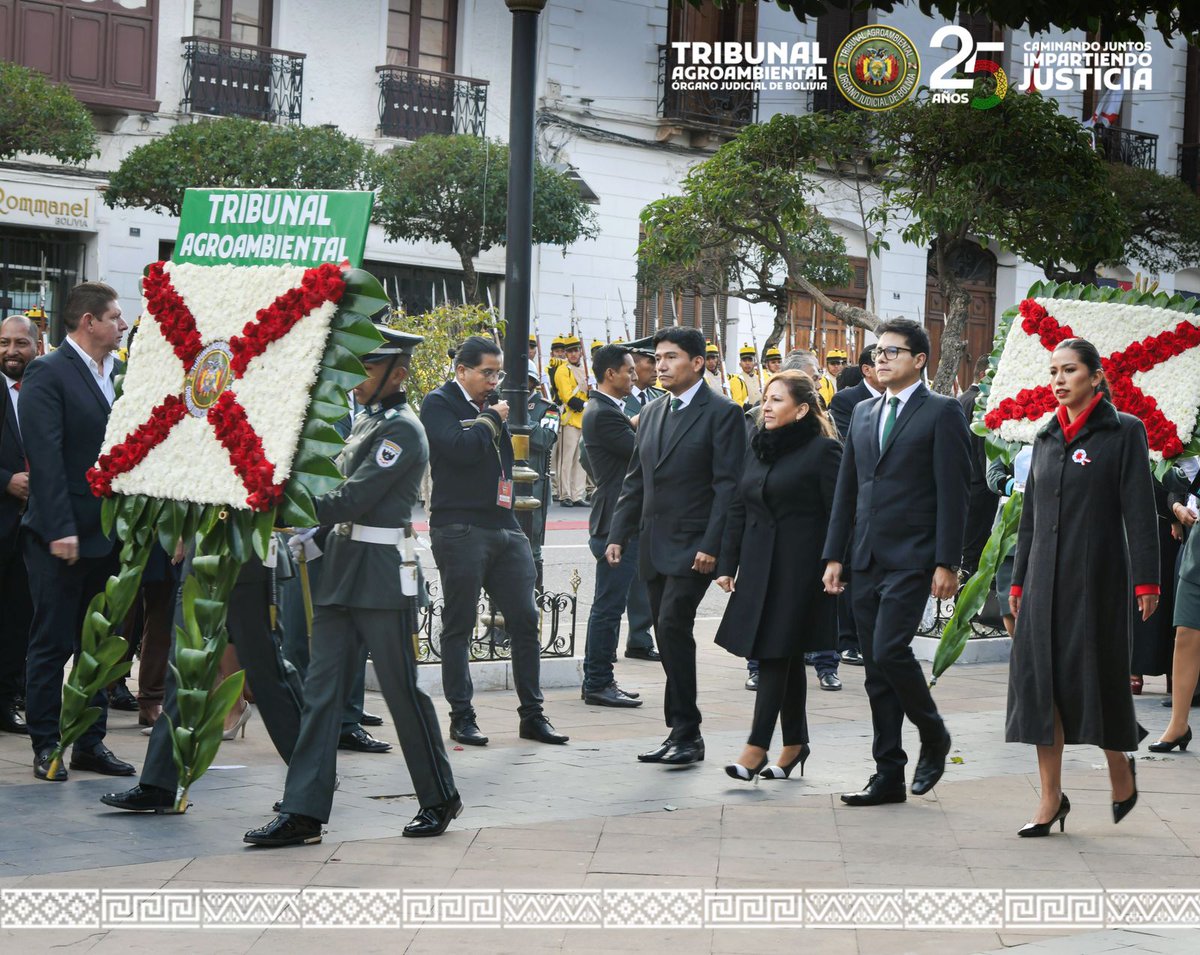 TRIBUNAL AGROAMBIENTAL RINDIÓ HOMENAJE AL PRIMER GRITO LIBERTARIO DE AMÉRICA

tribunalagroambiental.bo/2024/05/25/tri…