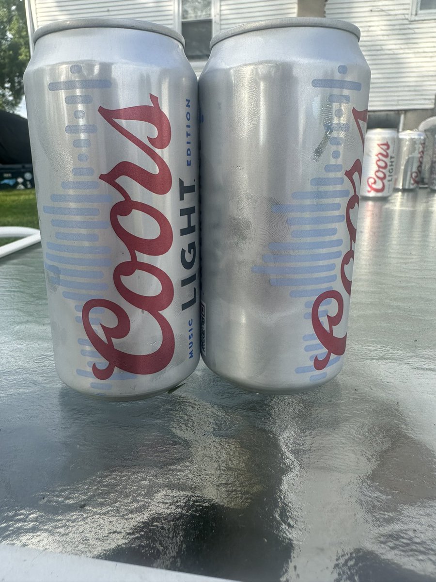 Joe Rowe tweet media