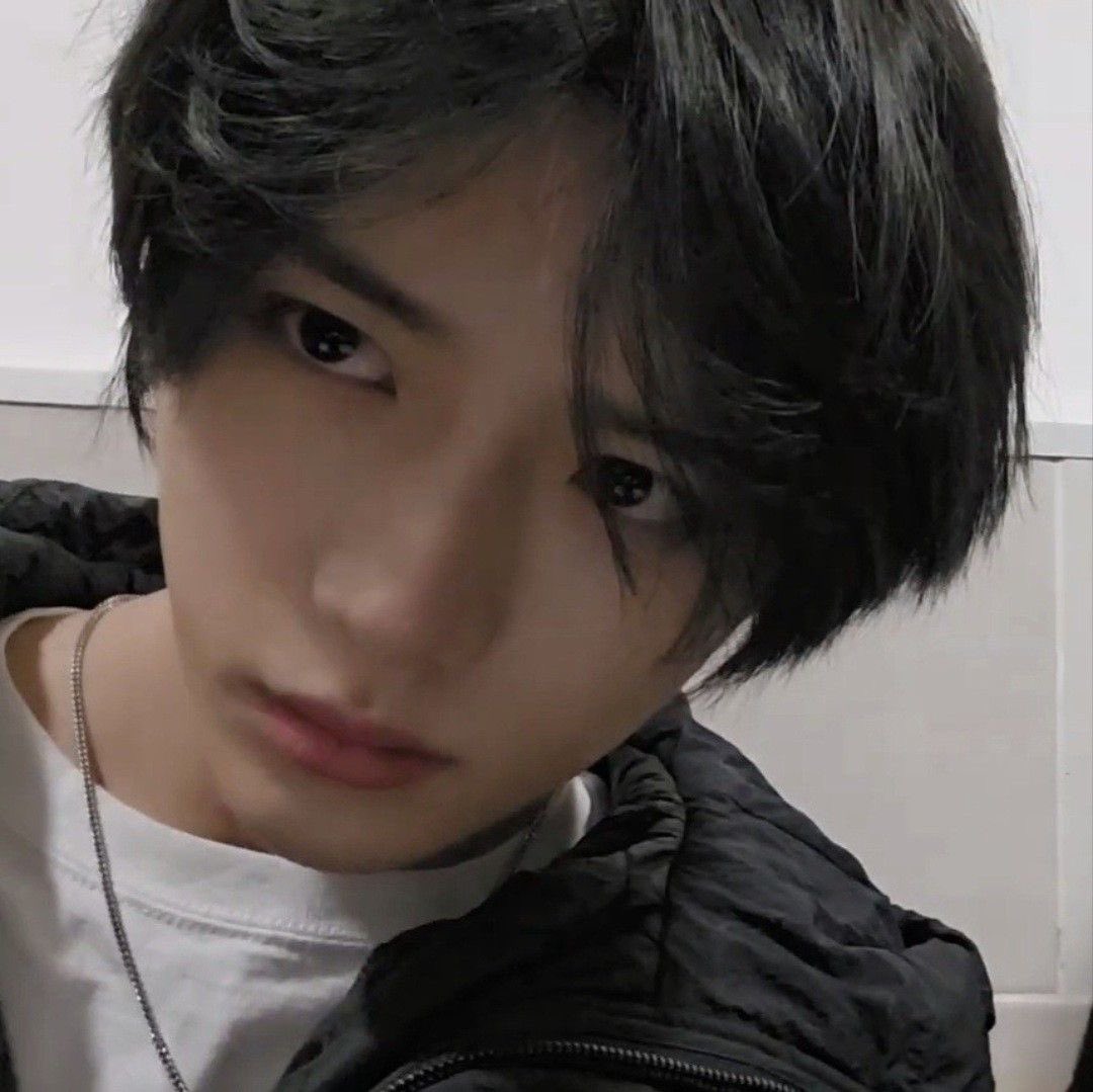 bin_tqm's tweet photo. Por un reto || mini au #taegyu 🔞

Beomgyu pierde una puesta con sus amigos y tiene que cumplir con el reto que estos le pusieron

O donde Taehyun se topa con un tuit algo desvergonzado pero no duda en aprovechar la oportunidad https://t.co/b8K70NTCNQ