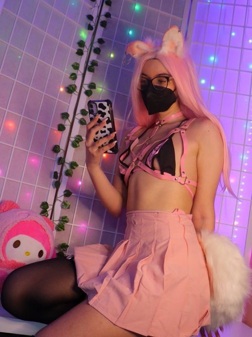 do you guys like puppy girls? https://t.co/Mhzs5yuv9g<a href="/tag/throne"class="tags"><span>#throne</span></a><a href="/tag/wishlist"class="tags"><span>#wishlist</span></a>
