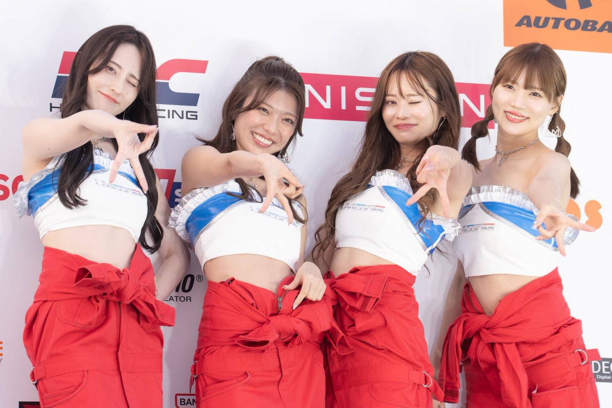 blues_role's tweet image. SUPERGT Rd.3 SUZUKA
2024.06.01-02

メインステージ！
つなぎ可愛い...🥺
#菊池ゆう さん(@yuu__kikuchi)
#桐生もえこ さん(@mamimumemoepii)
#涼野はるか さん(@suzuno_haruka)
#鈴木南美 さん(@suzunamiii)

#SUPERGT2024 
#鈴鹿サーキット
#TWSプリンセス
#レースアンバサダー 
#Nikon