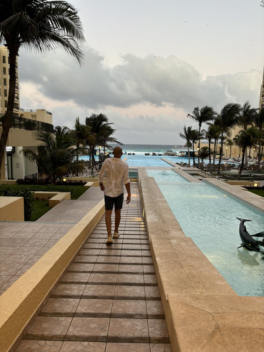 CASADIEGOPEDRO's tweet photo. Cancún, México. #Vacations #Beach https://t.co/RuvXiUifnq