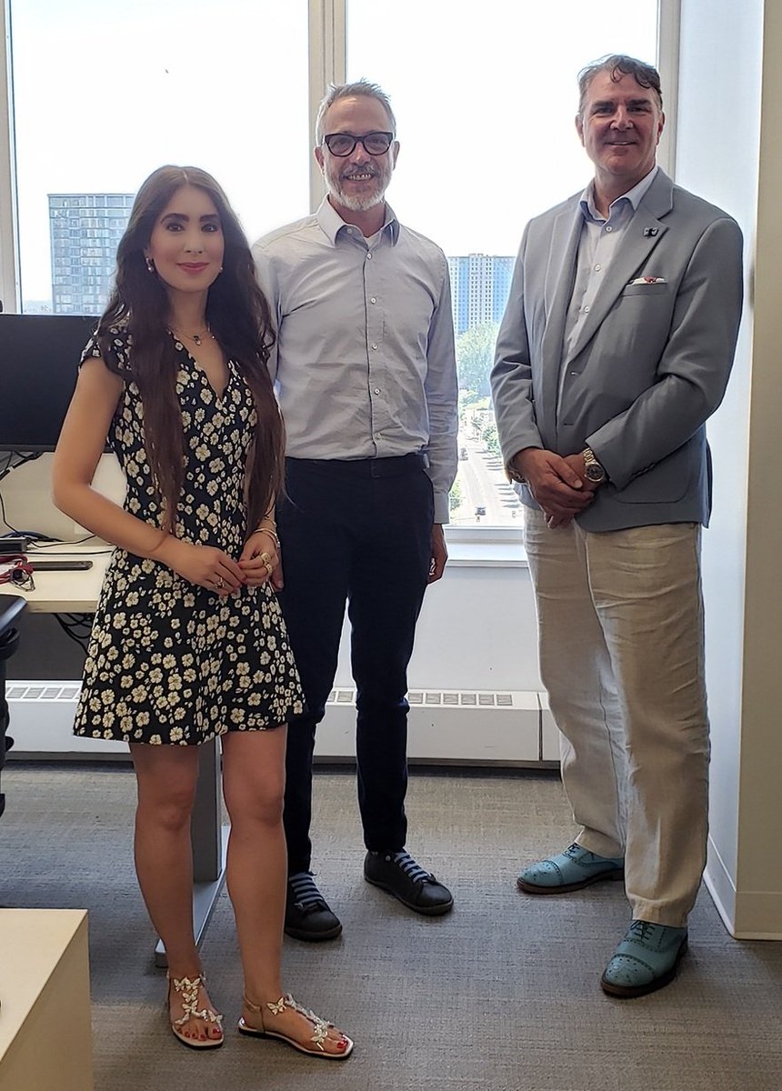 Dr. Katy Kamkar, PhD, CPsych (@drkatykamkar) on Twitter photo Montréal, Québec. Visite du bureau de l'Ombud, Santé Mentale. Nous sommes accueillis par le Directeur Général Régional Françoys Bernier avec beaucoup de chaleur et bonté. Nous avons également eu l'honneur de rencontrer les employés du Bureau de la traduction. Ici avec <a href="/mariobaril/">Mario Baril</a> Montréal, Québec. Visite du bureau de l'Ombud, Santé Mentale. Nous sommes accueillis par le Directeur Général Régional Françoys Bernier avec beaucoup de chaleur et bonté. Nous avons également eu l'honneur de rencontrer les employés du Bureau de la traduction. Ici avec <a href="/mariobaril/">Mario Baril</a>