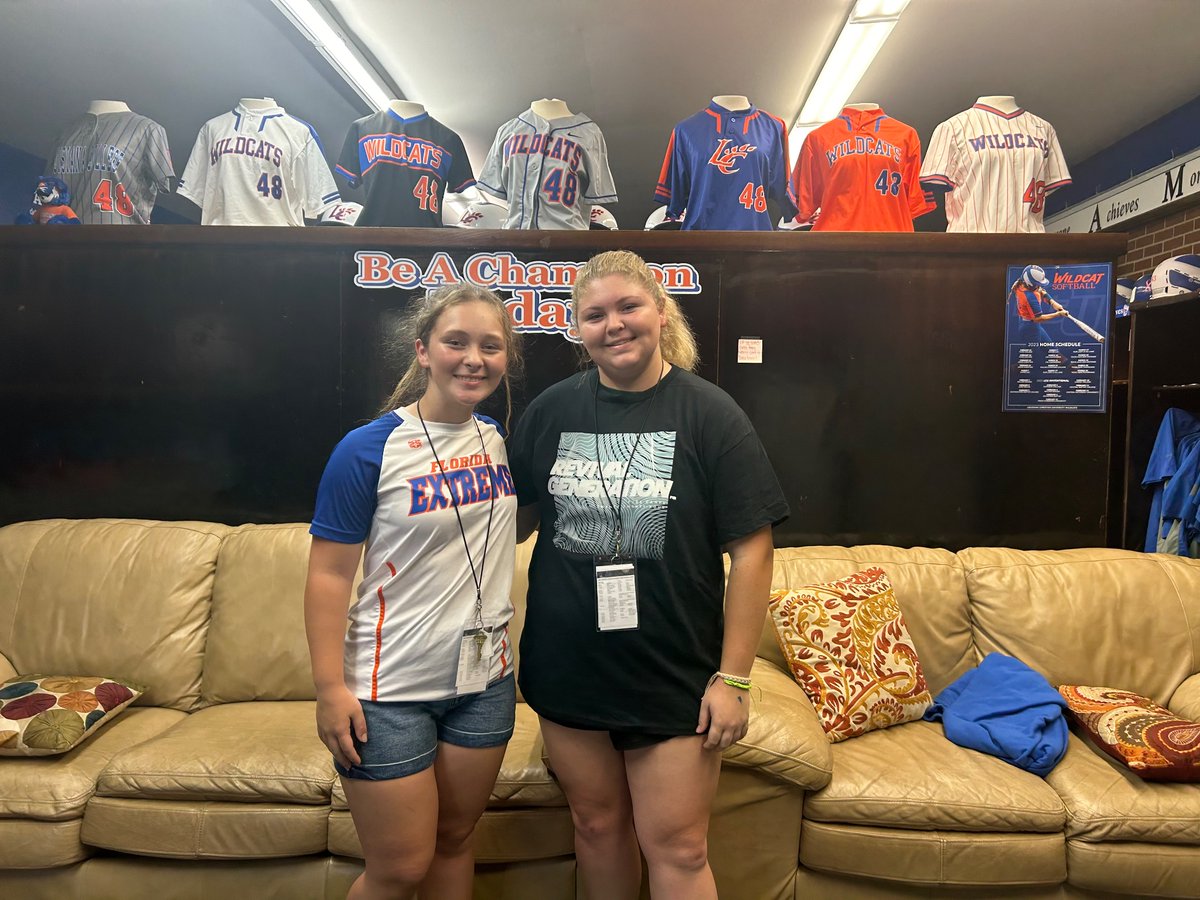 AnnabelleBooko2's tweet photo. So thankful for the hospitality at @LCU_sftball this afternoon, had a great time checking out the softball facilities and meeting Coach @BarryRo06643494. Looking forward to a great week at church camp on the LCU campus for the rest of the week! https://t.co/hi5IgwdOiT