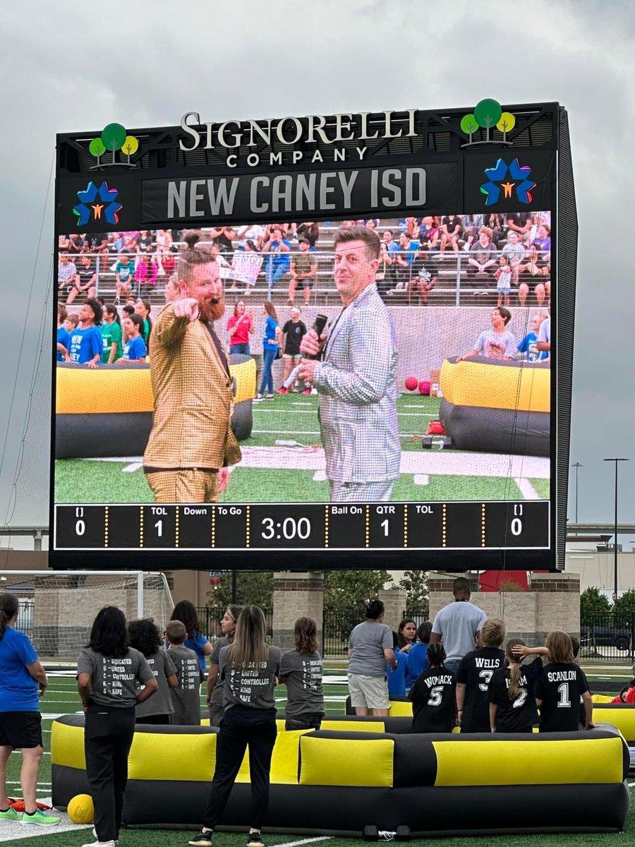 JoyfulJackson's tweet image. 🎉Had a BLAST tonight as we cheered on our students at the NCISD’s GAGA BALL tournament! #seeyouinthepit #gagaball #ncisd