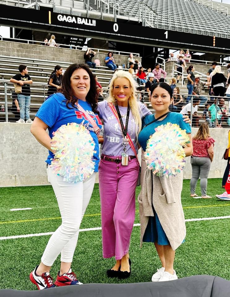 JoyfulJackson's tweet image. 🎉Had a BLAST tonight as we cheered on our students at the NCISD’s GAGA BALL tournament! #seeyouinthepit #gagaball #ncisd