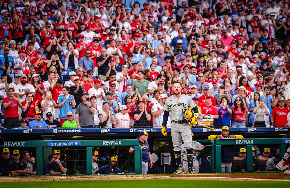 Phillies's tweet photo. 🥹👏👏👏👏 https://t.co/ZW8c27zHtR