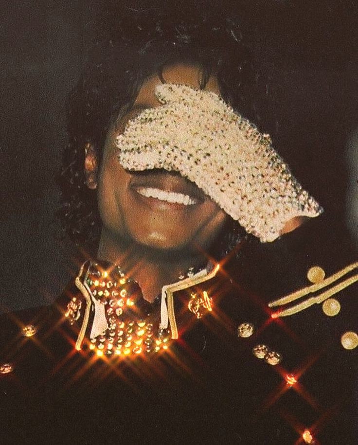 itsxliana's tweet photo. michael jackson imitando gatinhos 😻 a thread https://t.co/S7NdbFQlDJ