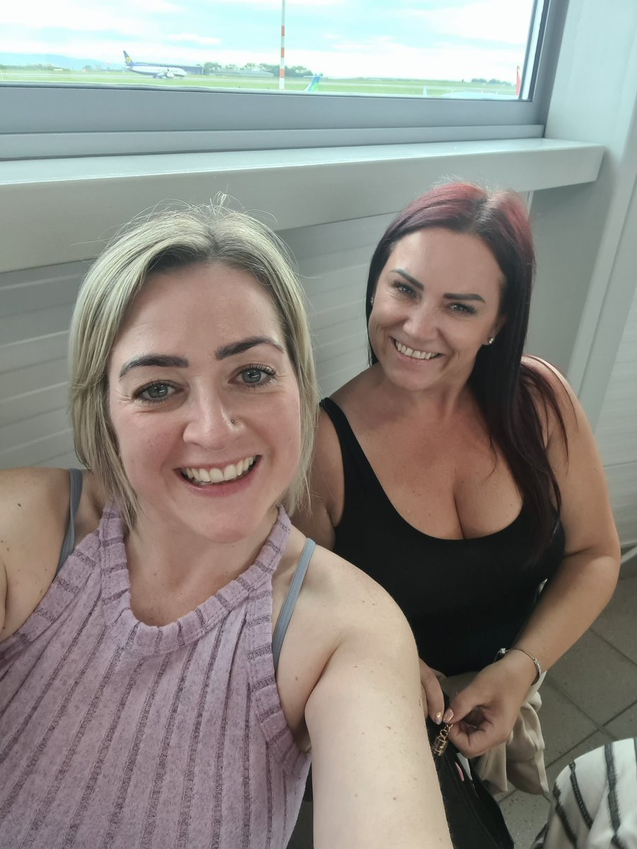 Holly Lou Cotterrall tweet media