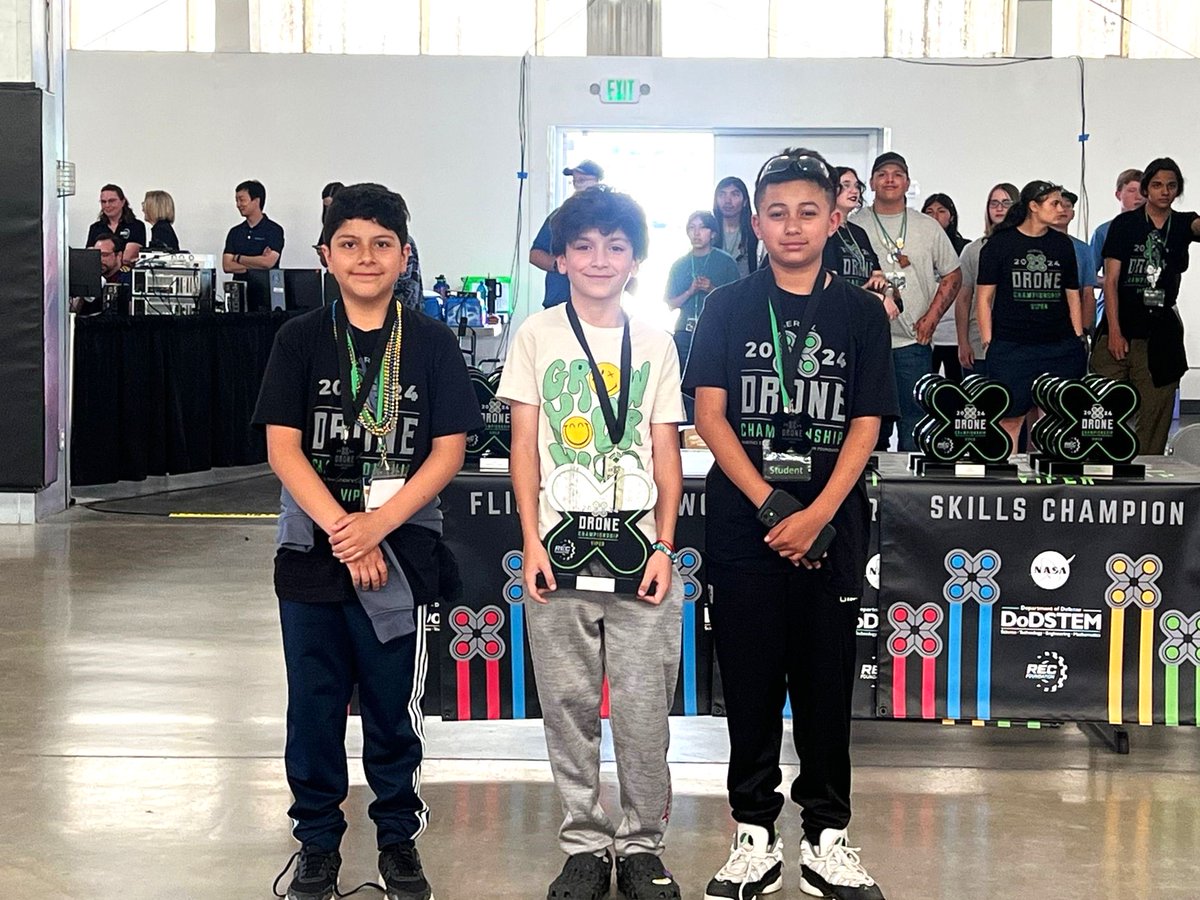 ComptonUnified's tweet photo. Congrats to King and Whaley’s Drone Teams who scored big at the 2024 West Aerial Drone Championship. King ES won the Judges Award, while Whaley won 2nd place in the Skills Competition.
#Drone #DroneChampionships #Flyingdrones #Awards #winning #winners #ComptonUnified #Elevate https://t.co/3vWouPPcpI