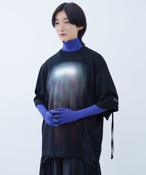 Palmmaisonstore's tweet photo. HATRA ハトラ
TS-Fountain[black]

- 厚手ながら品の良い光沢をもつコットンティーシャツ
- Albatro Designによる視覚実験的グラフィックをプリント

https://t.co/yl68s4VNHG https://t.co/wucbPdJ88U