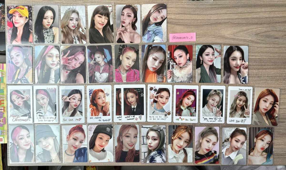 chamomqle's tweet photo. WTS TAKE ALL OFFICIAL PHOTOCARD
📍Tangerang, INA

— take all IDR 2.000.000

‼️underpriced, jgn dijadikan patokan
rfs: retiring https://t.co/h2f3MLci34