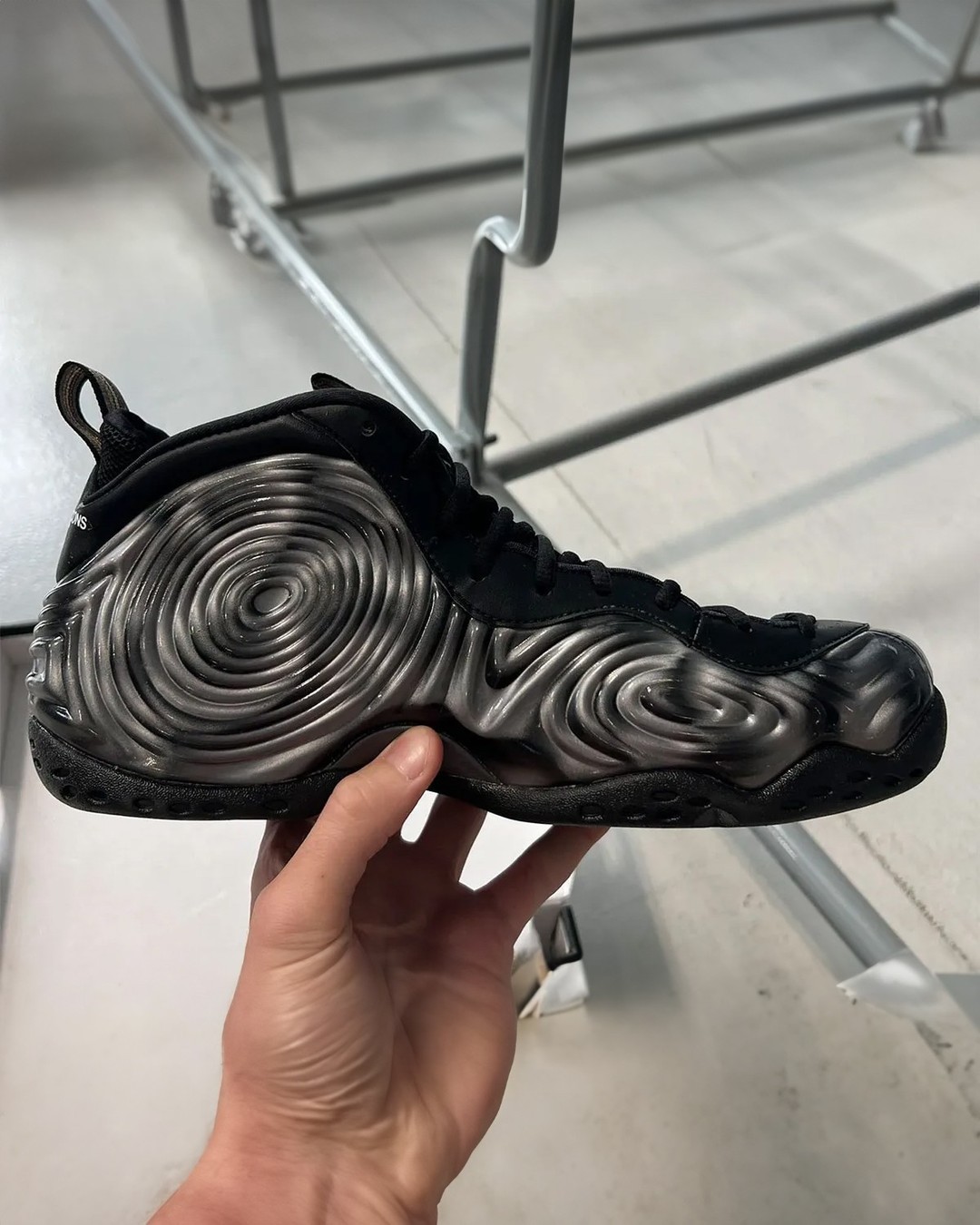 HYPEBEAST on X New CDG HOMME PLUS x Nike Air Foamposite One inspired by 2024 Olympics in Paris https t cvt25fIctg X