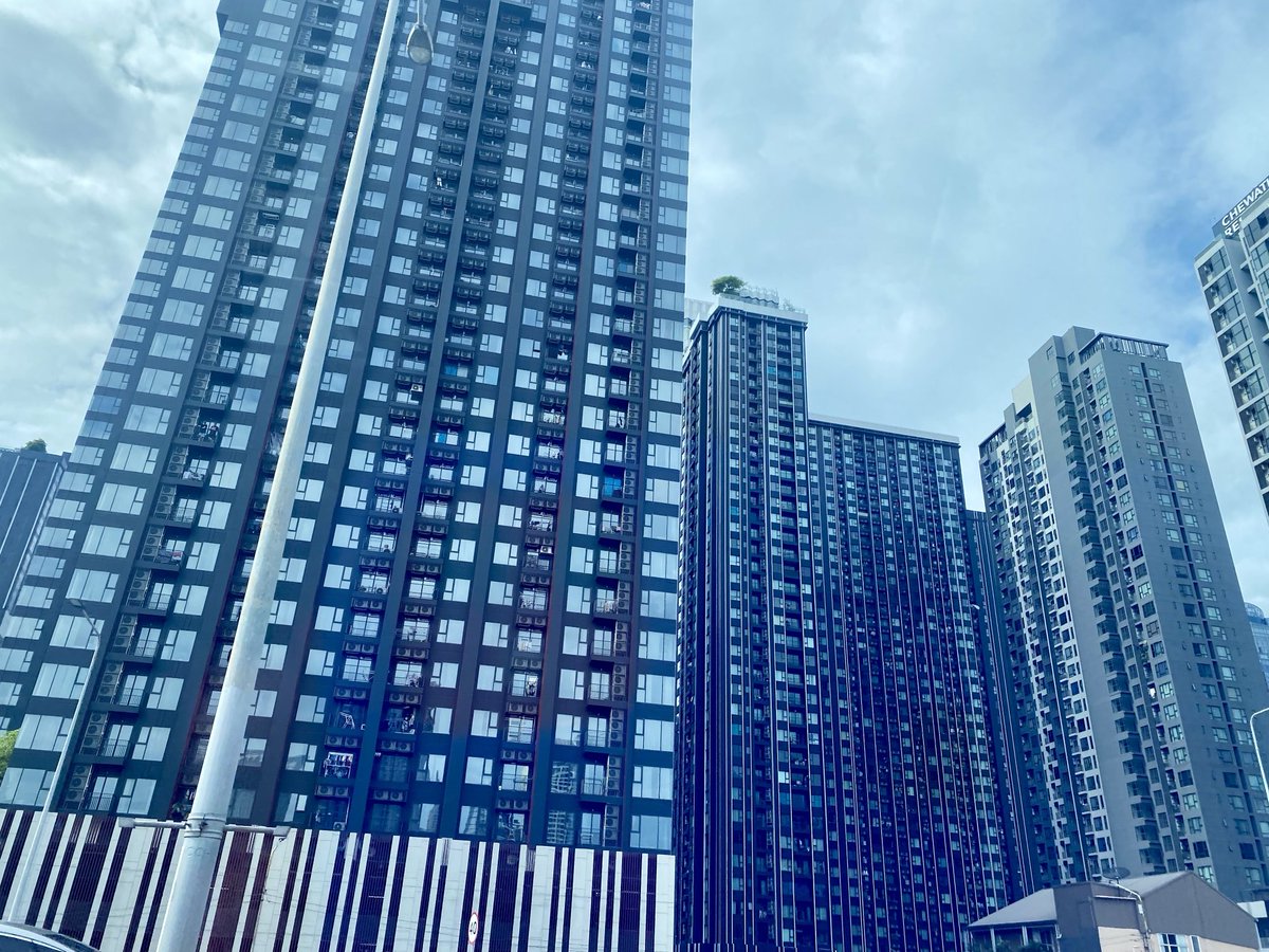 Irène Mingasson (@imingassonue) on Twitter photo 🌏 Fantastic to be in Bangkok 🇹🇭! Very happy to meet with our <a href="/EU_FPI/">EU Service for Foreign Policy Instruments 🌐</a> Regional team and get started for our rich programme. Public and cultural diplomacy, engaging millions of youths, think tanks, leaders, economic actors to build common ground between 🇪🇺and Asia-Pacific. 🌏 Fantastic to be in Bangkok 🇹🇭! Very happy to meet with our <a href="/EU_FPI/">EU Service for Foreign Policy Instruments 🌐</a> Regional team and get started for our rich programme. Public and cultural diplomacy, engaging millions of youths, think tanks, leaders, economic actors to build common ground between 🇪🇺and Asia-Pacific.