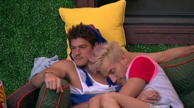 BB27Chey's tweet photo. happy pride to these two and all their bullshit https://t.co/9oLeiGFDPG