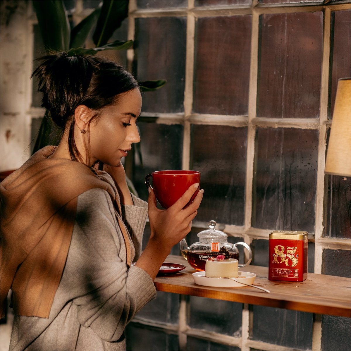 Dilmah's tweet photo. Elegant and bright gourmet black tea.
Our #85Reserve is Real Tea For Real Tea People. It is our finest small batch #luxury #ArtisanalTea that we made to recognise the year our founder started #Dilmah.
Shop Now at: https://t.co/oQjH1UGWKO
#LuxuryTea #TeaInspired #Tea #LoversofTea https://t.co/kouwEQM6f2