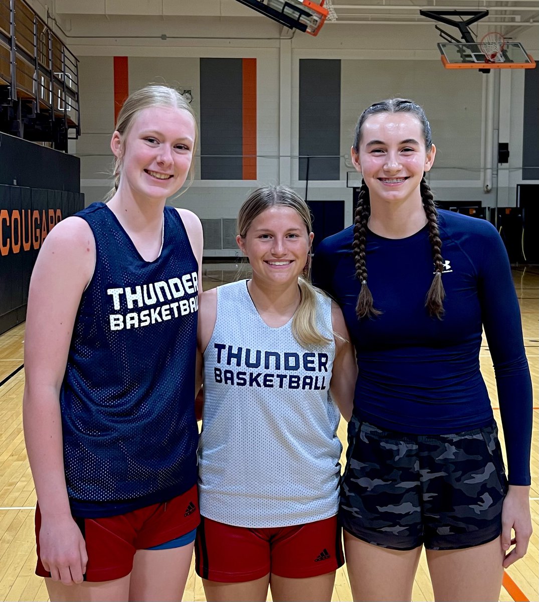 SunflowerSmack's tweet photo. Spotlight GBB🏀teams for 6/3 @3KCSummerLeague play
🎙️🎙️🎙️🎙️🎙️🎙️🎙️🎙️🎙️
@sjagirlsbball ➡️ https://t.co/b0O1bFOhxM

@CoachjTat ➡️ https://t.co/8il9v2p6QX

@SMNWLCBBall ➡️ https://t.co/qGpQ2hhul1

@OELadyHawksGBB 🔽 https://t.co/yfUY4baQHC https://t.co/vQSYiysjUI