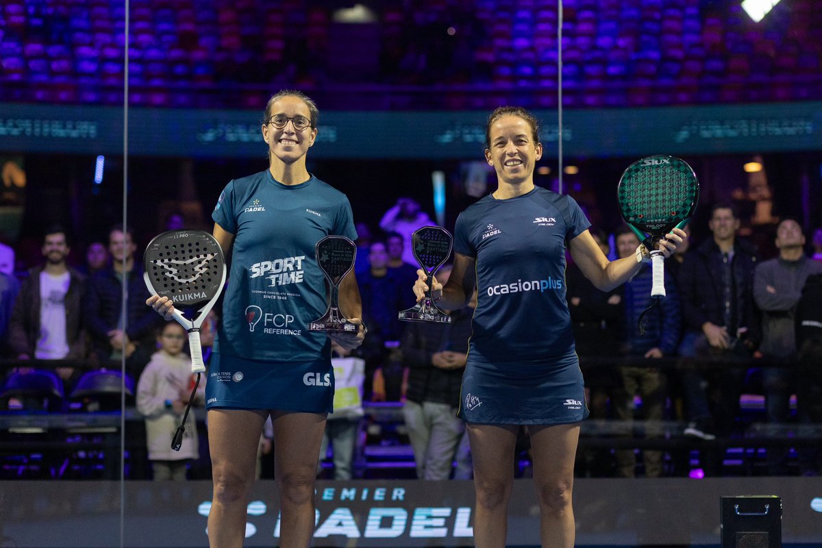 Premier Padel (@premierpadel) on Twitter photo The Santiago P1 Women’s Finalists 🏆🇨🇱 <a href="/luciasainzp/">Lucía Sainz Pelegri</a> <a href="/pattytxu/">Patty Llaguno Zielinski</a>
#PremierPadel #SantiagoPremierPadelP1 The Santiago P1 Women’s Finalists 🏆🇨🇱 <a href="/luciasainzp/">Lucía Sainz Pelegri</a> <a href="/pattytxu/">Patty Llaguno Zielinski</a>
#PremierPadel #SantiagoPremierPadelP1