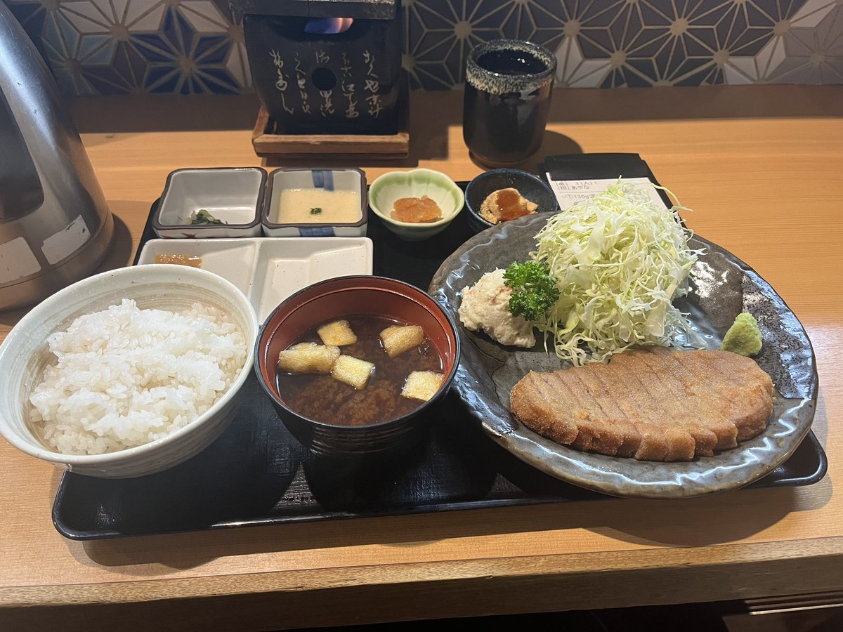 決戦前の腹ごしらえ〜✌︎('ω')✌︎