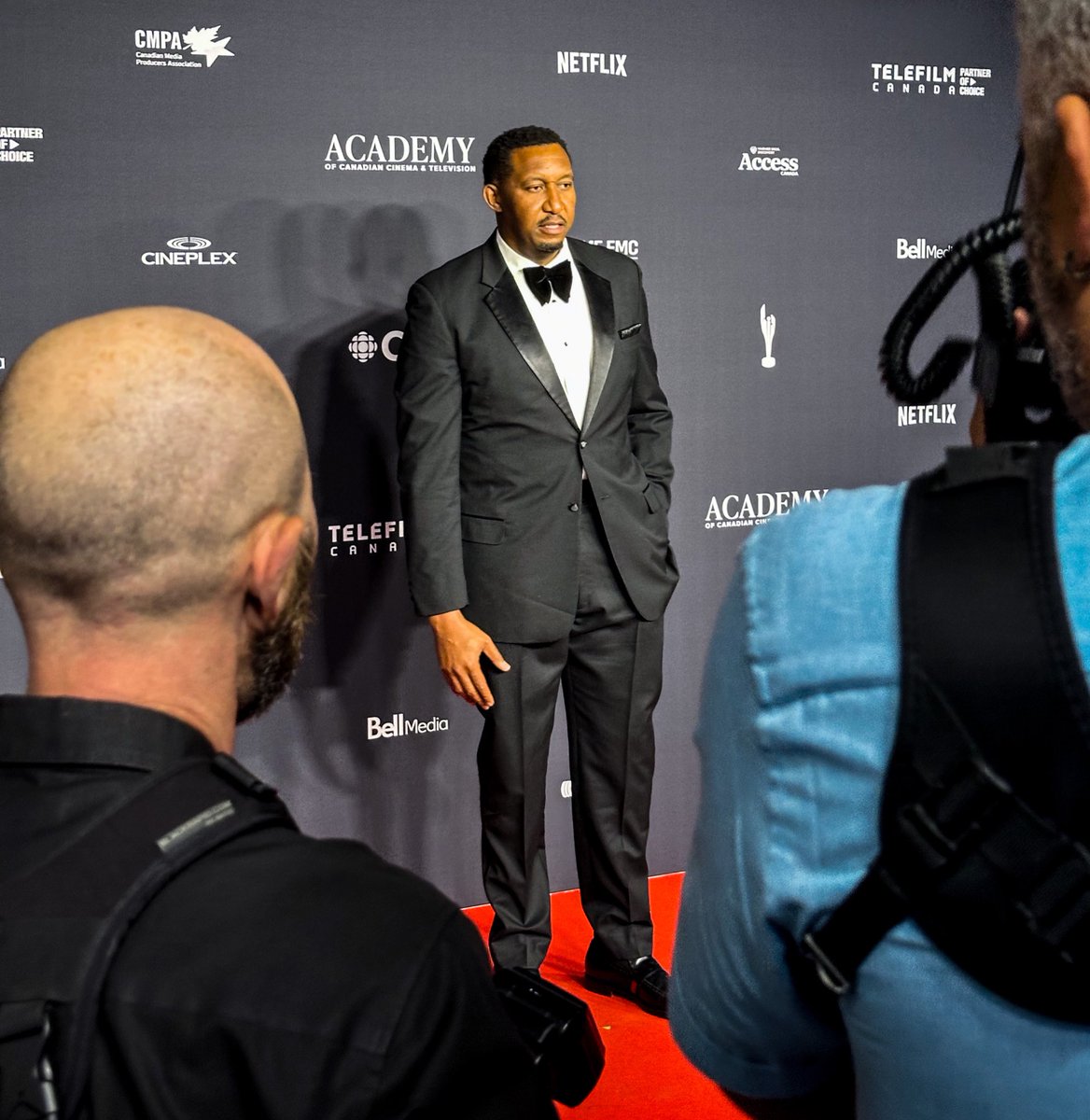 DirectorLonzo's tweet photo. The 2024 Canadian Screen Academy Awards was amazing. Orah, didn’t get the win for Best Performance In Leading Role, Drama but we’re grateful to be nominated. Met some great people at the awards including the iconic, Denis Villeneuve (Dune, Sicario)#orah #orahmovie #csa https://t.co/hmA2aS0f5v