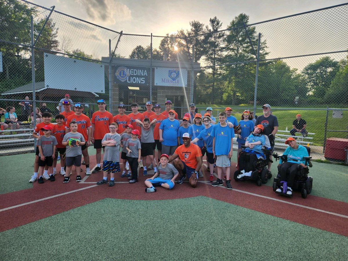 We had a blast being baseball buddies with some awesome baseball players!  ⚾️⚾️Thank you to The Miracle League of Northeast Ohio!