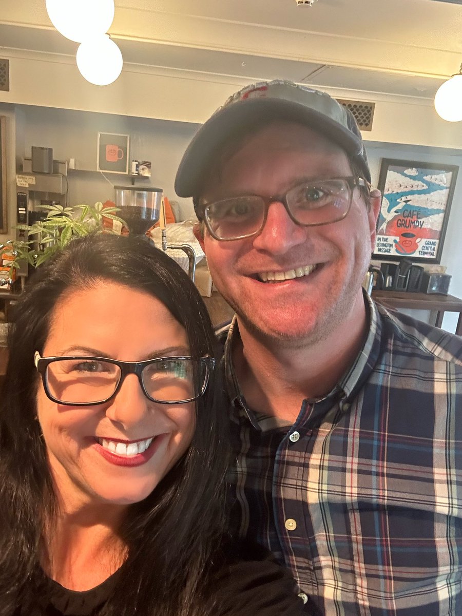 mackmckelvey's tweet photo. When you meet a Twitter acquaintance IRL during #TechWeekNY (or is it #NYTechWeek). @DannyGroner https://t.co/zrUGQ9TfMV