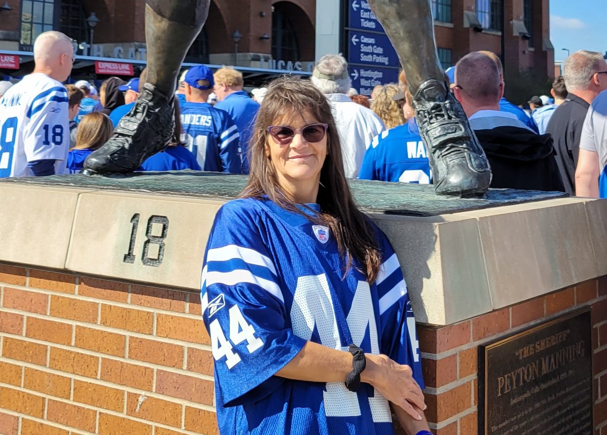 DawgPoundHound's tweet photo. One of my favorite #fortheshoe Colts!!! #DallasClark https://t.co/HVSN2qkJHA