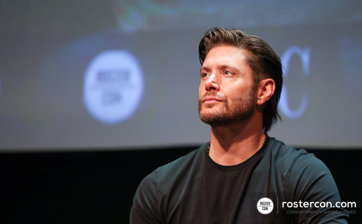 BggZineb's tweet photo. #JensenAckles #DeanWinchester #SPNFamily #Supernatural #BigSky #TheBoys #TheWinchesters #BuddyGames #DLC6 #ParisCon #SpnCon 🎧🖤🖤🫧•J•D•W https://t.co/m6ZIFoOoLe