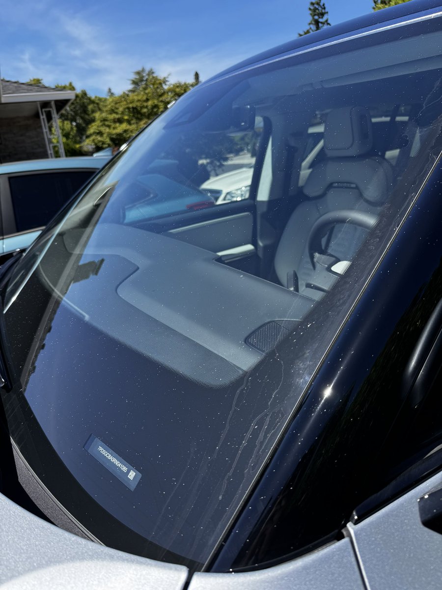 BLÅHAJ Blast tweet media