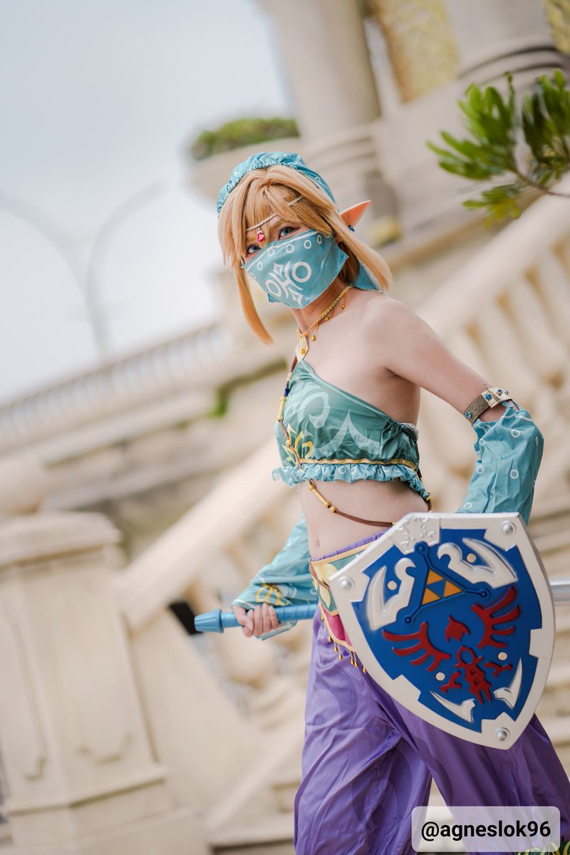 AgnesLok96's tweet photo. Gerudo outfit Link 💚💚
📷 : alankylim (IG)
#botw #botwlink #linkcosplay #gerudo #Cosplay #breathofthewild #thelegendofzelda https://t.co/Le4pv1Vetw