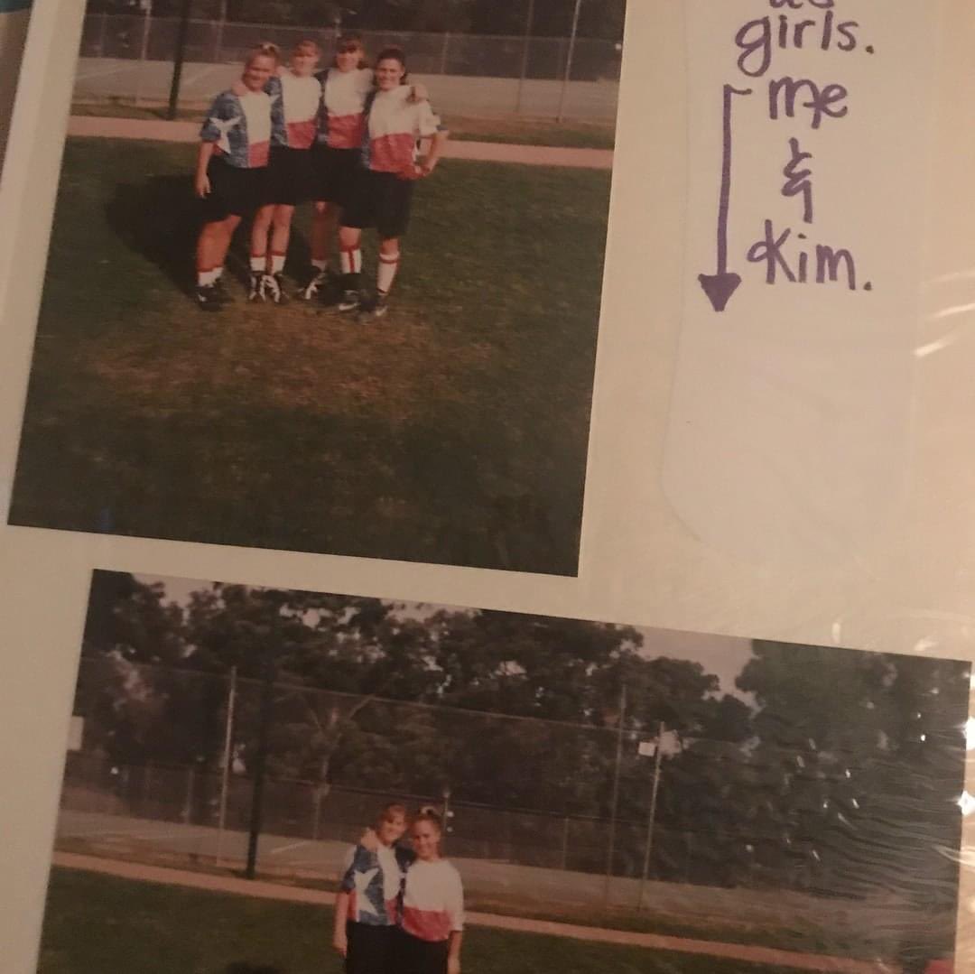 jaimemvernon's tweet photo. In honor of #WCWS & travel softball season… some of my greatest memories. Graduated HS, 2 days later jumped on a plane to play for USA Jr Olympic team in Sydney, Australia. I was NOT a pitcher like @2026Lexi 😂 (let’s go middles!!). First flight ever! 😳😳#OhioGirl #Circa1995 https://t.co/x51O1iTGsn