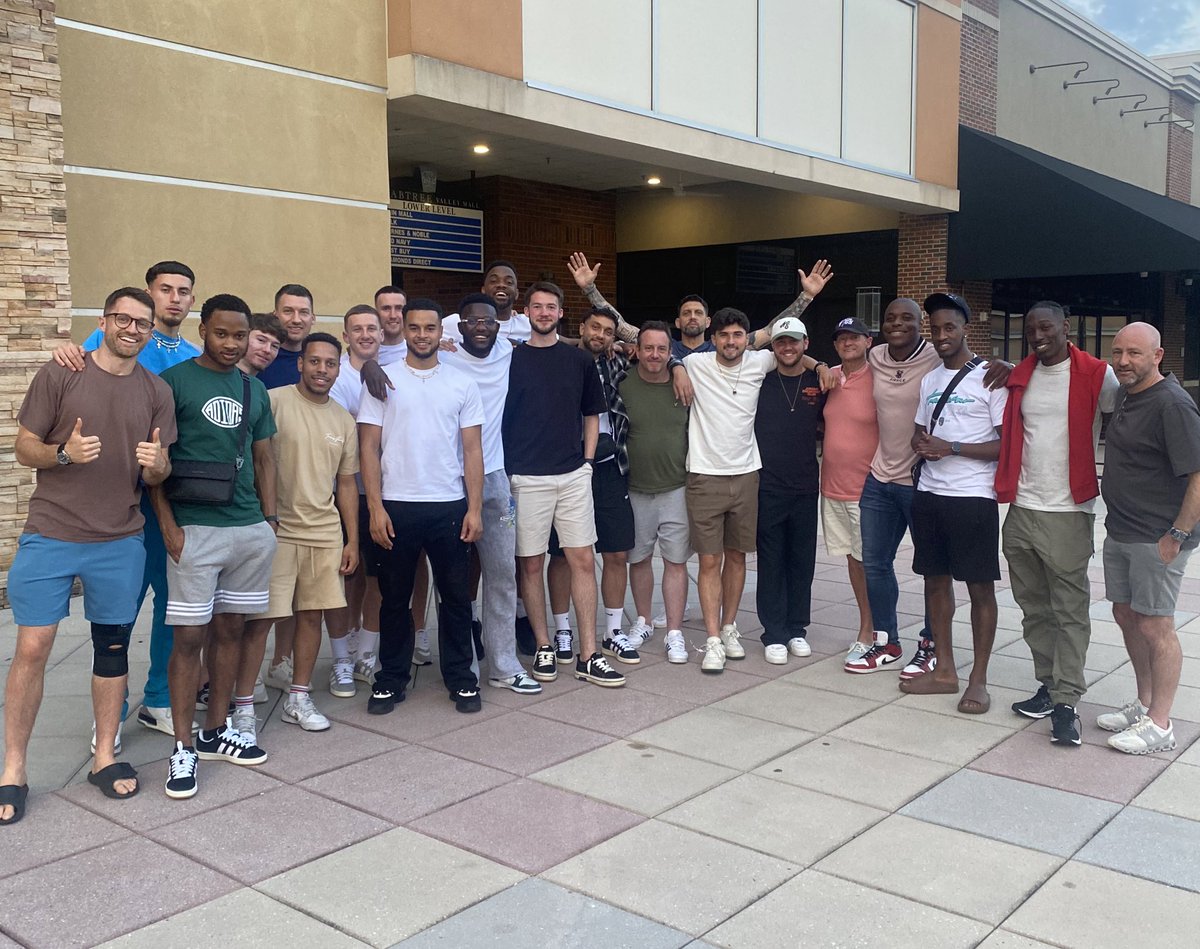 Hashtag United tweet media