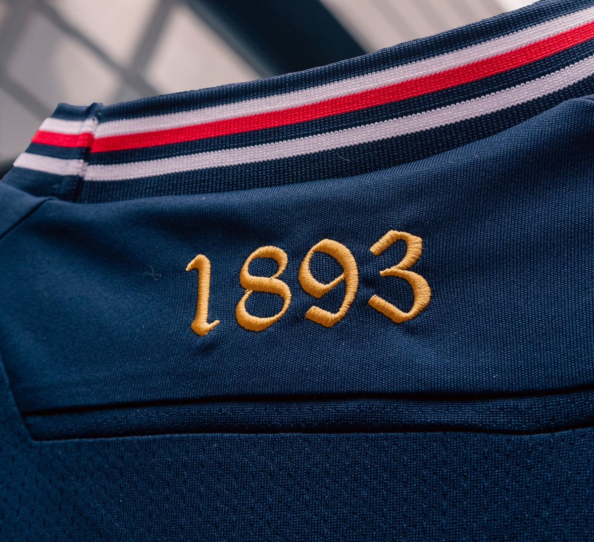 footballshirt's tweet image. Dundee FC have revealed a 24/25 &quot;Warm-Up&quot; or &quot;Pre-Match&quot; Jersey.

Read more: footballshirtculture.com/new-kits/dunde…

#DundeeFC #thedee #footballshirts #scottishfootball  #macronsports #NewKits